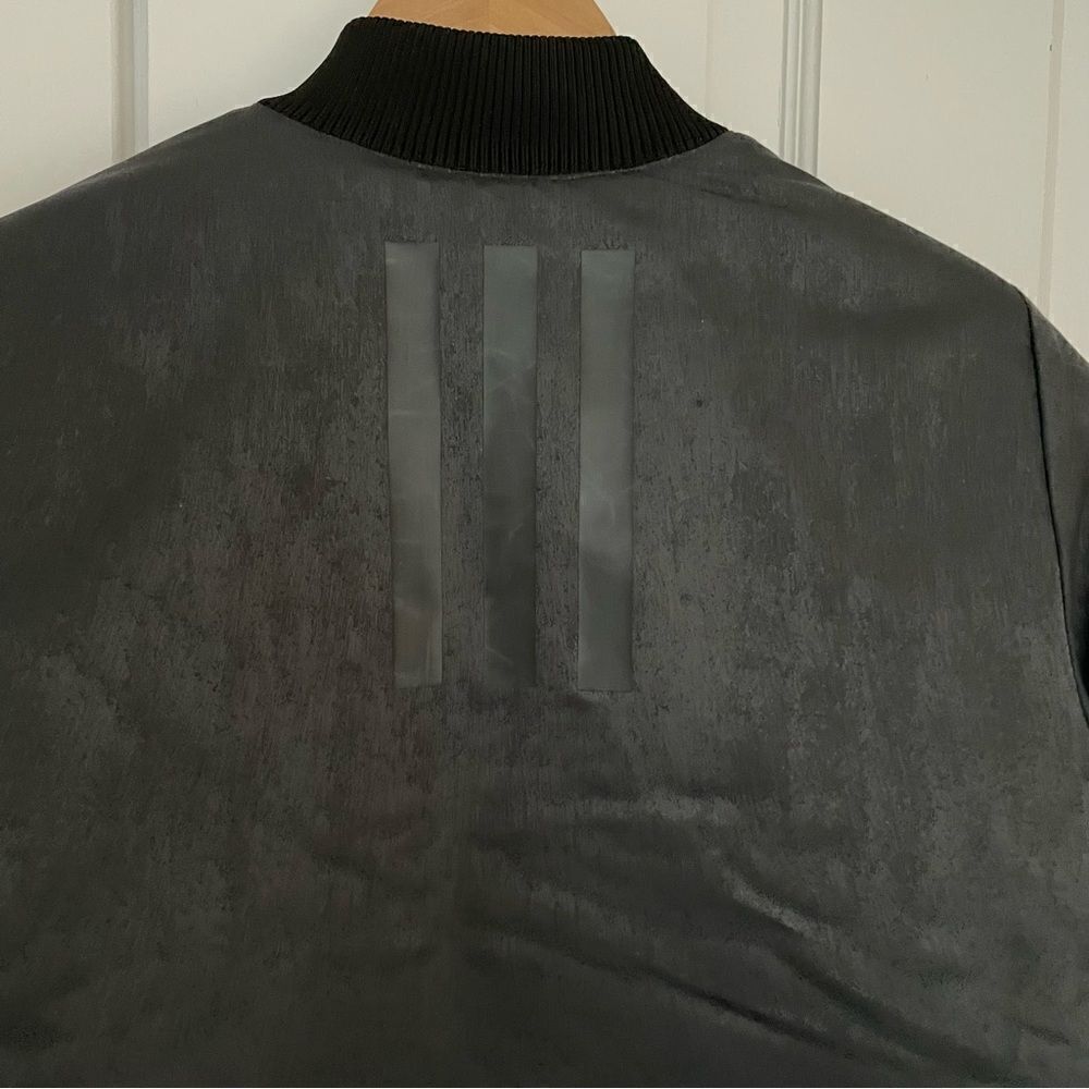 Adidas New without Tags, Jacket - Picture 12 of 15